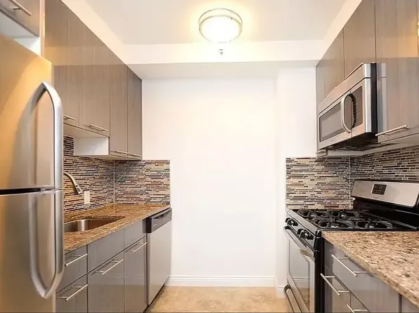 3440 Guider Avenue image 1 of 10