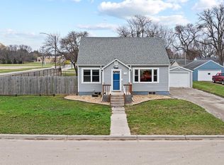 113 4th St, Dawson, MN 56232