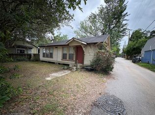 404 W Main St, Tomball, TX 77375