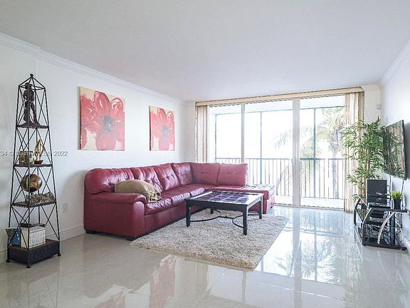 2nd image of 1175 Miami Gardens Dr #410