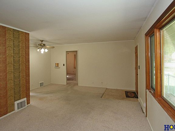 4th image of 2766 S 36th St