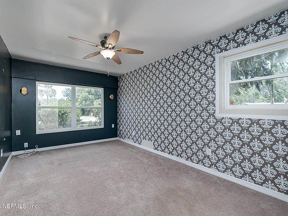 4th image of 5906 Green Hill Ln