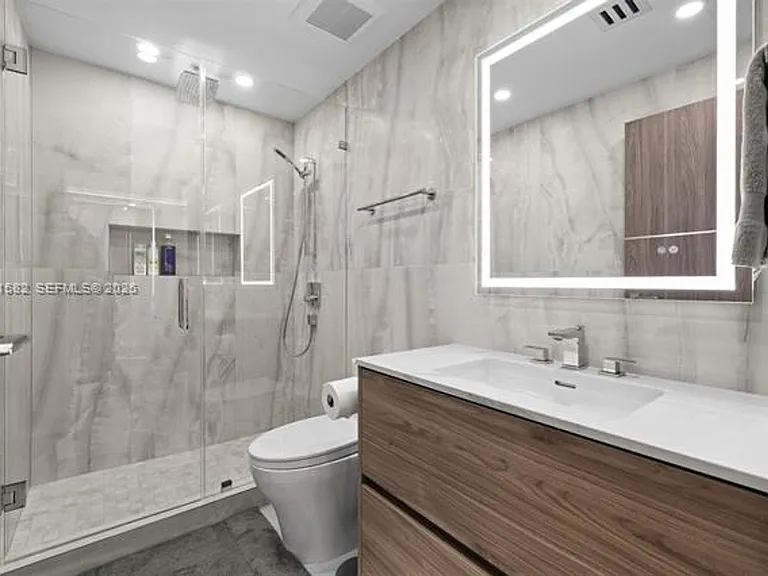1830 S Ocean Dr #1002 — Photo 25