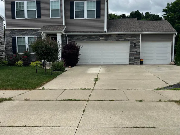 756 Hidden River Dr, Ortonville, MI 48462