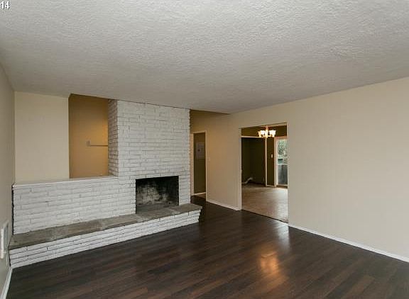 3rd image of 290 SE 15th Ave