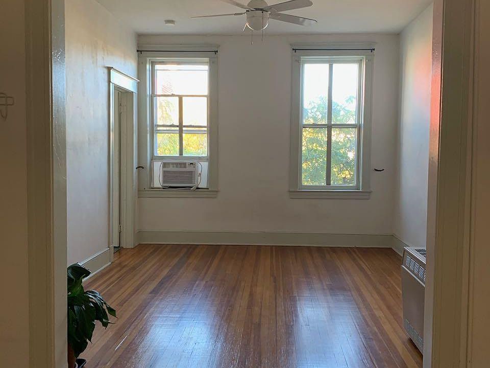 1st image of 611 Warren St #3