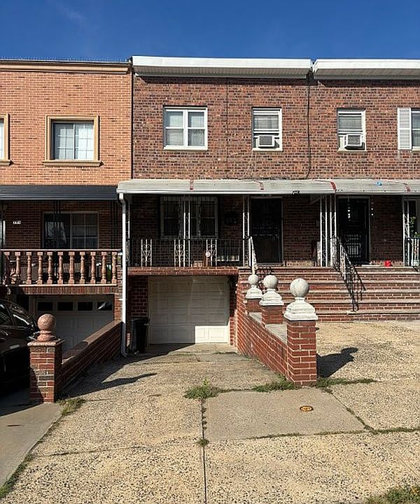 1st image of 217 Seneca Ave