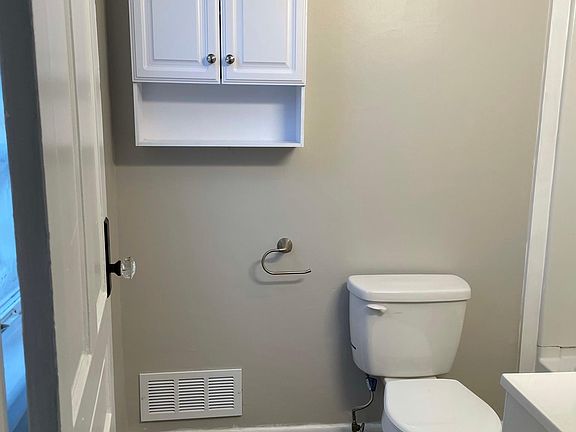 2nd image of 36 N 7th St #36