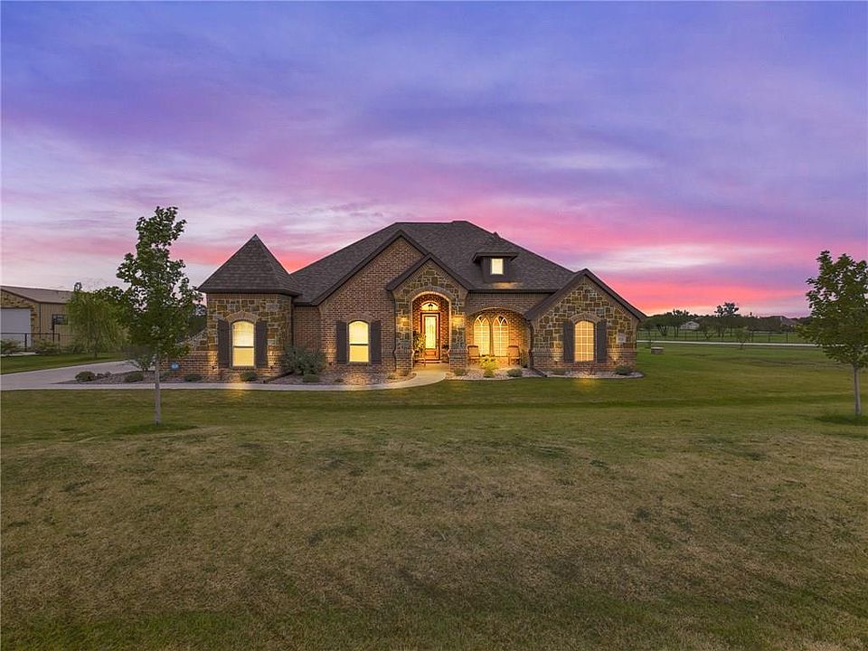 1st image of 202 Wapiti Dr