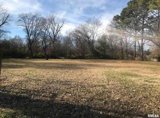 230 S Hanseman St, Carbondale, IL 62901