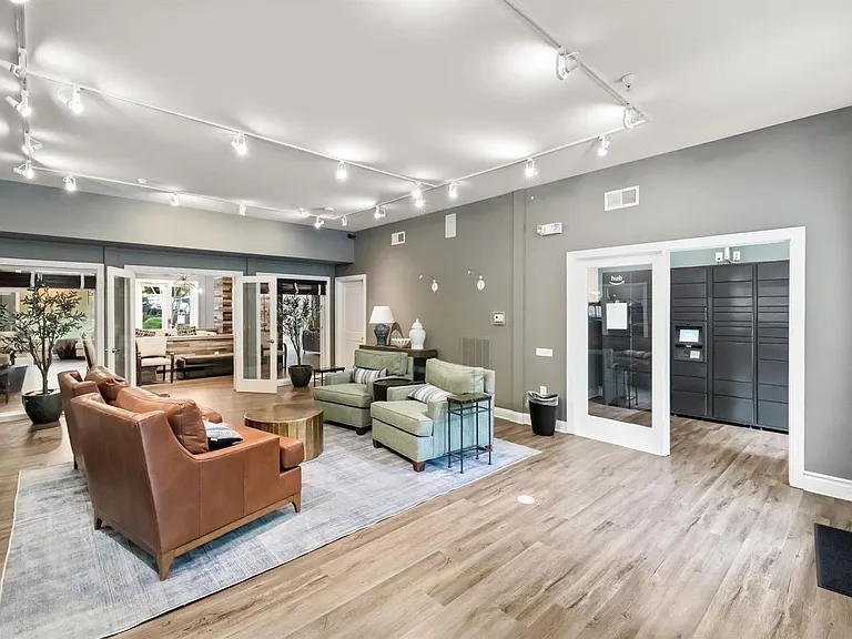 760 Walker Sq #3C — Photo 43