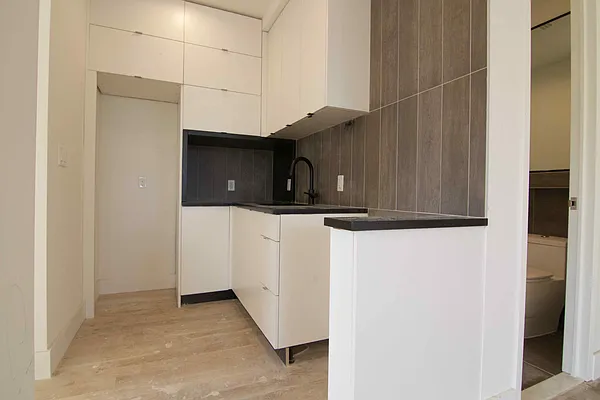 Rented by Nooklyn NYC LLC | media 16