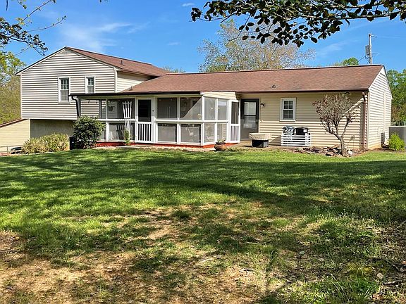 4th image of 107 Deerwood Tract Ct