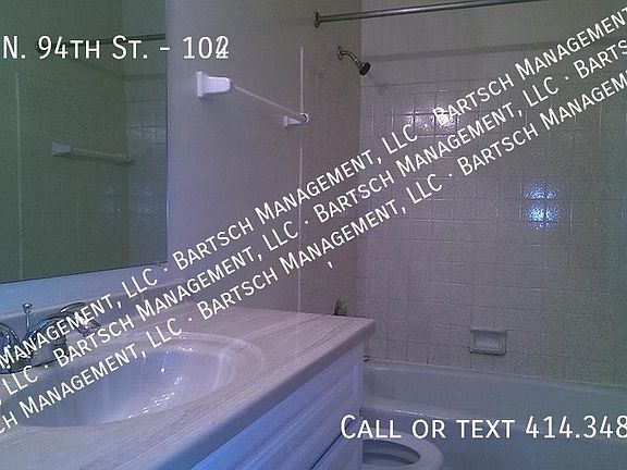 4th image of 4332 N 94th St #102