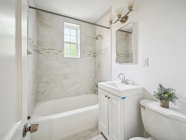 939 Longfellow St NW #205 — Photo 14