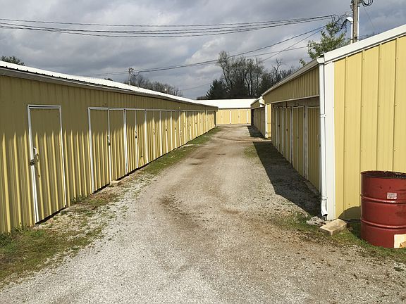 3rd image of 1705 Nashville Road