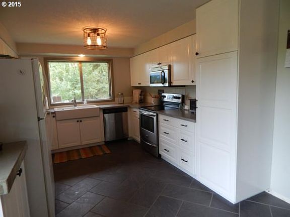 4th image of 20613 NE 183rd Ave