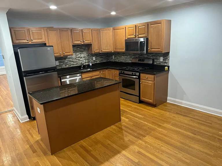 85 Camp Ave #17C — Photo 23