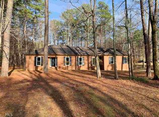 175 Angela Dr, Fayetteville, GA