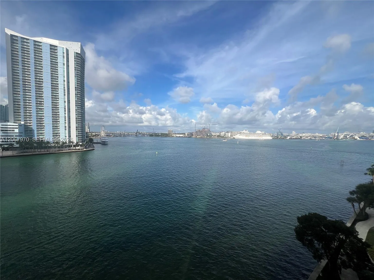 One Tequesta Point Condo — Photo 1
