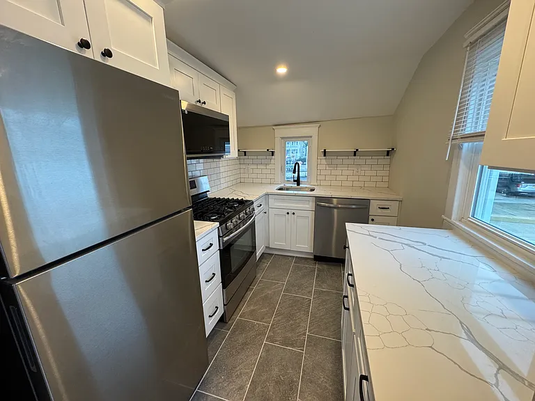 321 Wesley Ave #3 — Photo 1