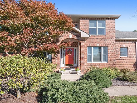 3rd image of 5635 Shelly Ct