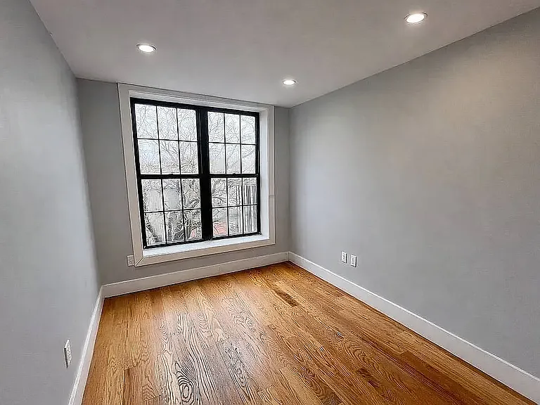 934 Lafayette Ave #4 — Photo 6