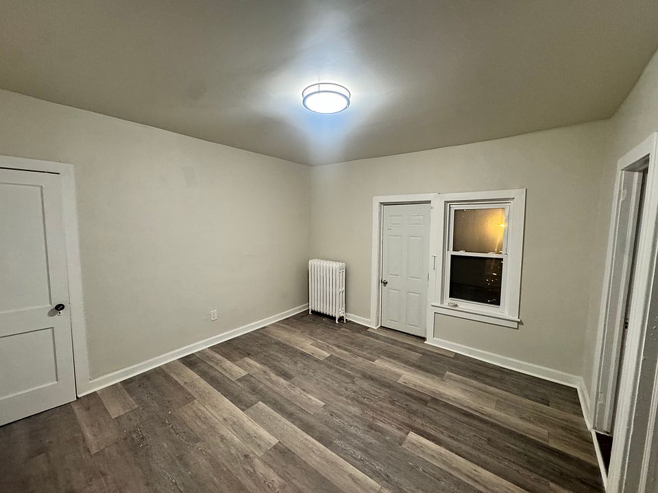 1st image of 113 N 4th St APT H