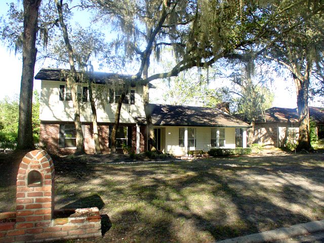 1st image of 2616 Bottomridge Dr