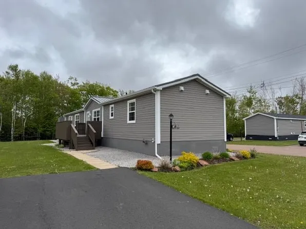 73 Hinton St, Summerside, PE C1N 0K8