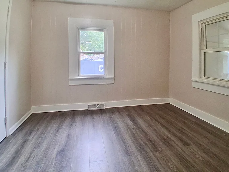 8 Sunset Ln — Photo 16