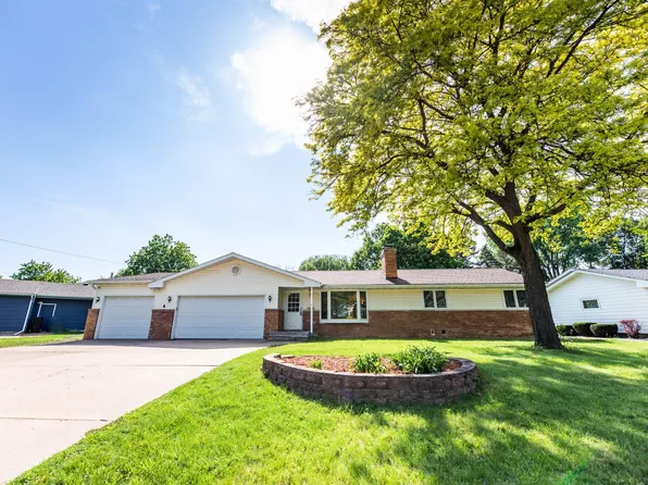 5210 Lincoln St NE, Fridley, MN 55421