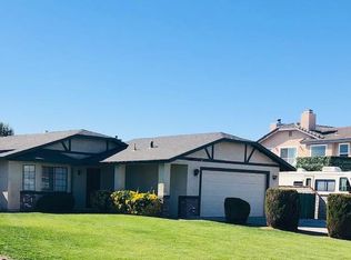 18665 Pepper Tree Ln, Victorville, CA 92395
