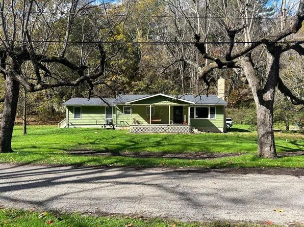 8875 Main St SE, Corning, OH 43730