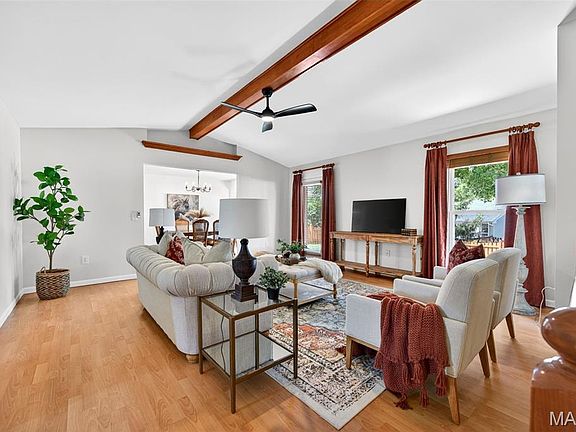 3rd image of 303 Harper Ct
