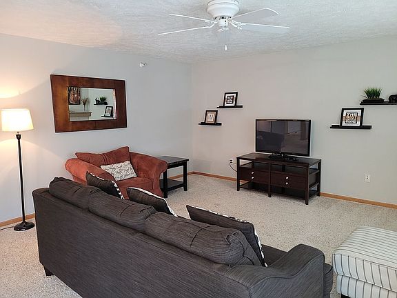 4th image of 626 E Eighth St Suite 18