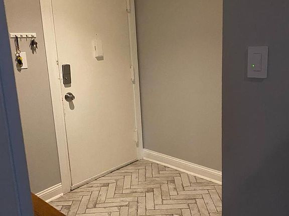 5th image of 2307 Greenery Ln APT 203-2
