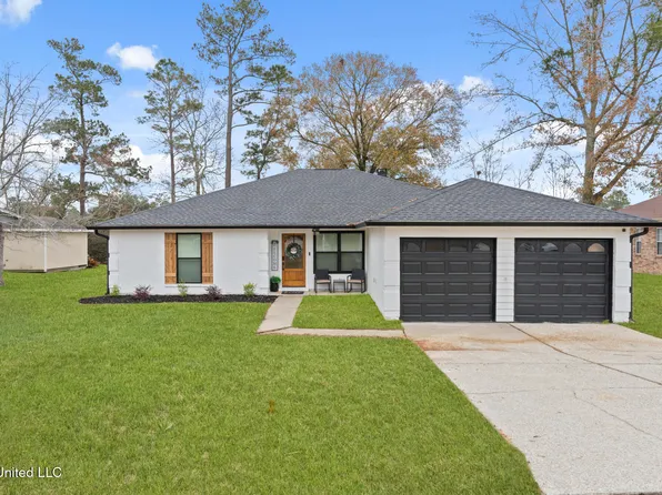 5626 Ahuli Pl, Diamondhead, MS 39525