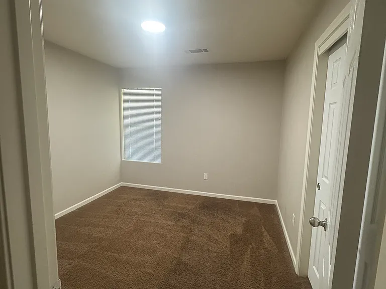 6640 Meadowlark Ave — Photo 10
