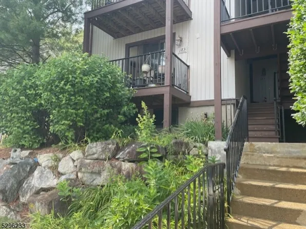 10183 Dell Pl #183, Stanhope Boro, NJ 07874