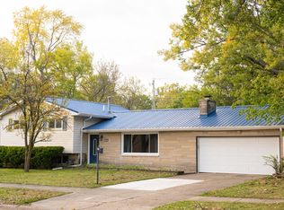 704 E Mumford Dr, Urbana, IL