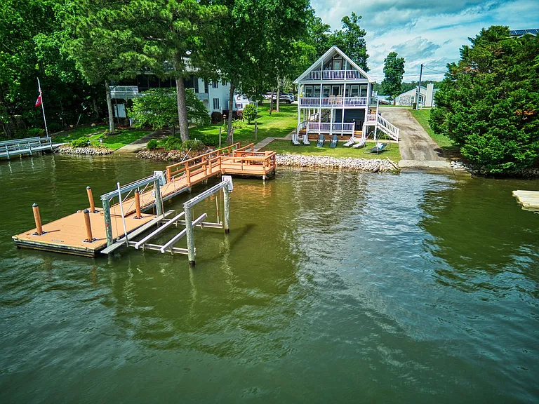 200 Mariners Pointe Rd — Photo 48
