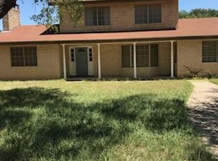 702 W Viggo St, Hebbronville, TX 78361