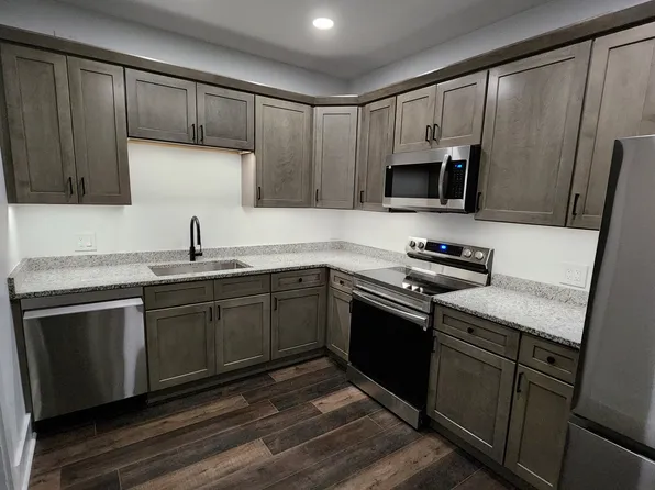 995 Monroe Ave APT 4, Rochester, NY 14620