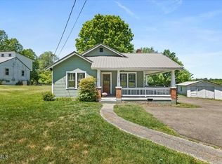 2736 W Walnut St, Johnson City, TN 37604
