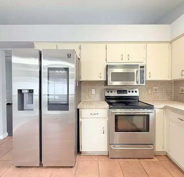 1118 Hardwood Dr — Photo 9