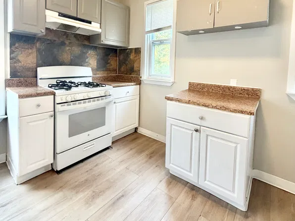 360 Dixwell Ave #2RR, New Haven, CT 06511
