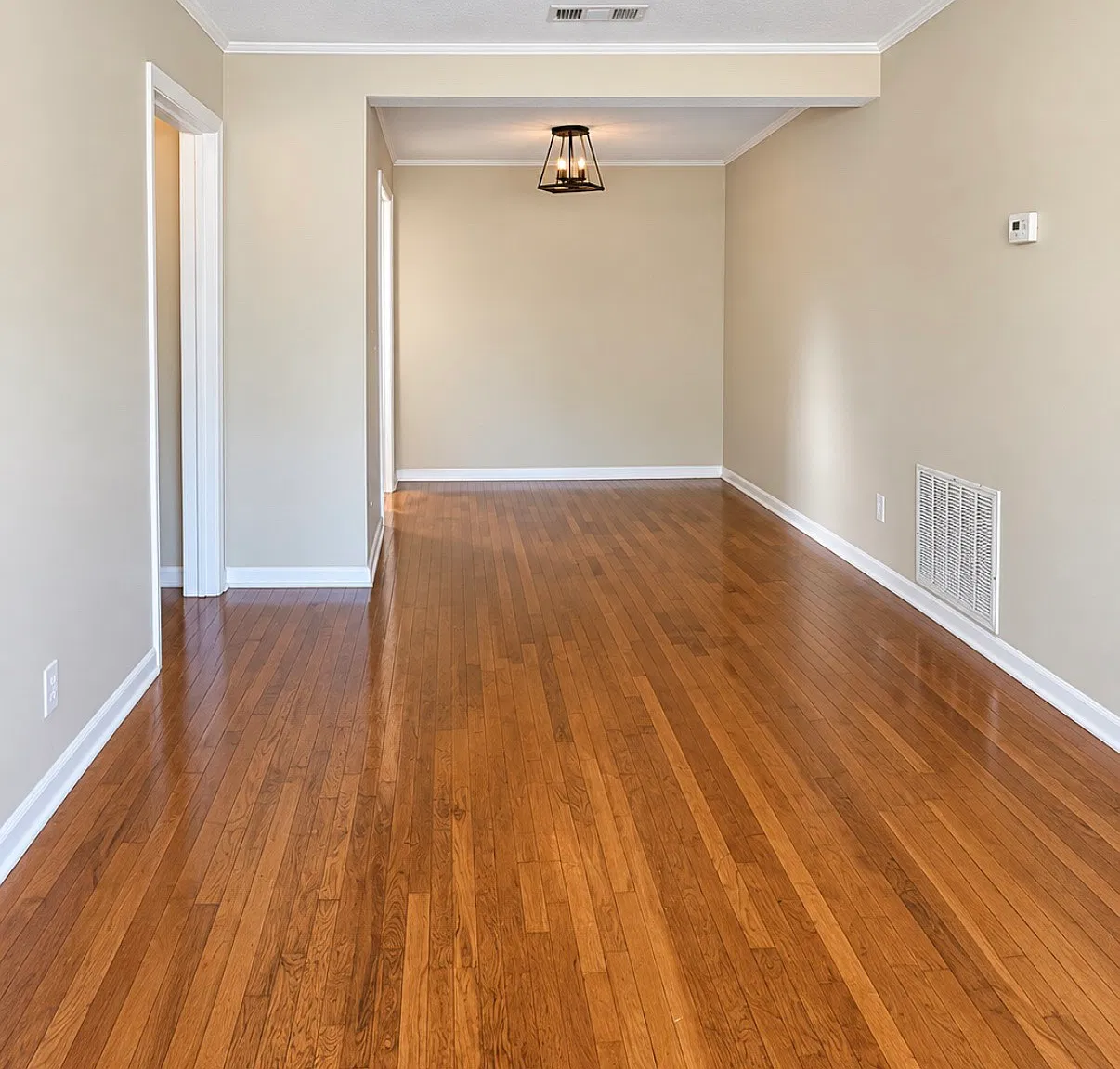 3 bed, 1400 sqft, $1,850 — Photo 2