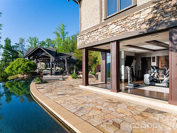 26th image of 66 N Deerhaven Ln