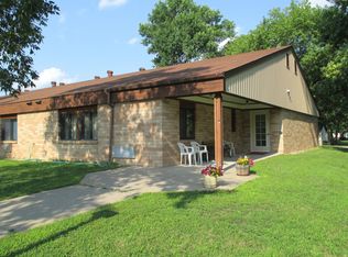 305 N Clayborn Ave, Parkers Prairie, MN 56361